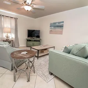 https://woodland-shores-townhomes.panamacity-beachhotels.com